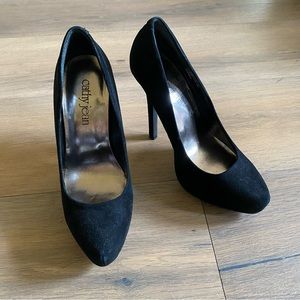 Cathy Jean black suede pumps